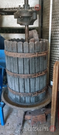 Torchi per vino vintage
