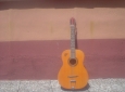vendesi  chitarra
