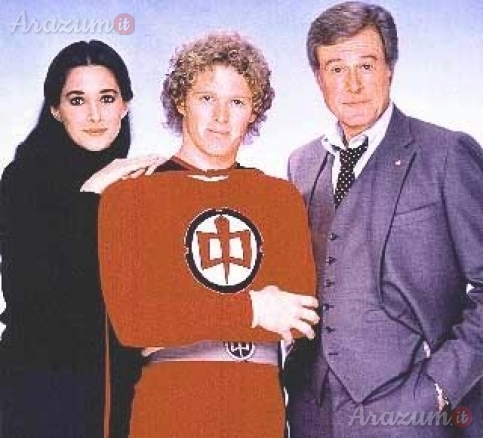 Ralph supermaxieroe serie tv completa - Robert Culp