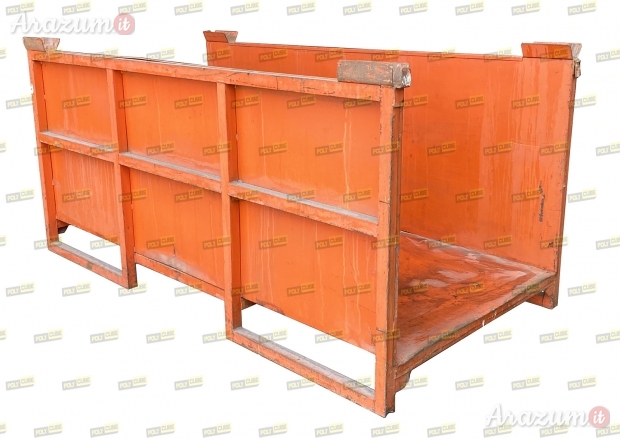 PEDANE O CASSONI PORTA STOFFE USATI