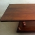 Tavolinetto basso in legno massello, design elegante, superficie piana rettangolare,