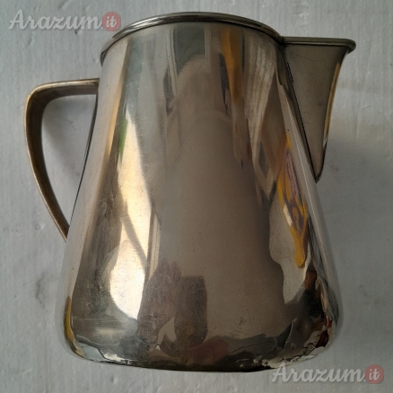 Brocca in nichel puro di Berndorf Metalware Factory in stile Art Déco.