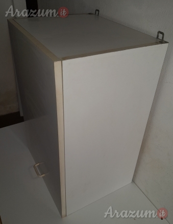 Pensile bianco o base con aggiunta piedini completo