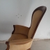 Poltrona in legno intagliato con rivestimento in tessuto Velluto beige. 4