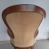 Poltrona in legno intagliato con rivestimento in tessuto Velluto beige. 3