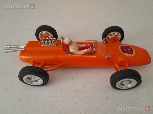 Modellino Auto da corsa marchio 