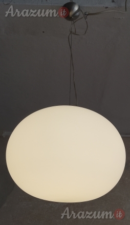 Lampadario a Globo Ovale in Vetro Bianco Opaline