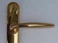 Maniglia Mandelli piastra lunga in Ottone lucido serie S