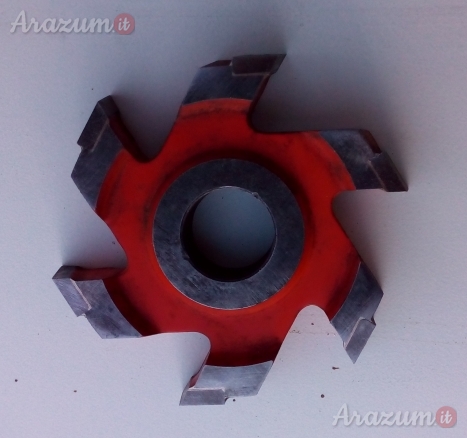 Fresa x legno e altri materiali Toupie Ø foro albero 20mm. larghezza 8,6 cm. x altezza 16 mm. inclinazione 15 °gradi.