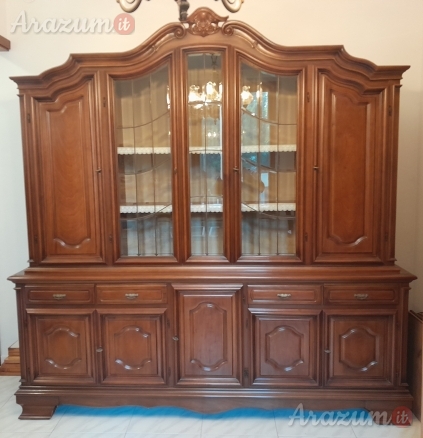 Sala vetrina Credenza misure larg. 240 cm. x prof. 60 x alt. 250 cm perfetto stato in legno massello