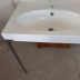 Lavandino Autoportante su Gambe in Acciaio con 2 gambe. 4
