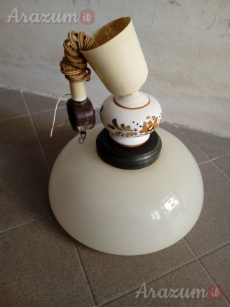 Lampadario in Vetro e Ceramica con attacco per lampadine E 27 diametro campana 35 cm.