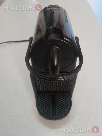 Macchina De Longhi Nespresso Inissia EN 80-B. perde acqua ma e funzionante