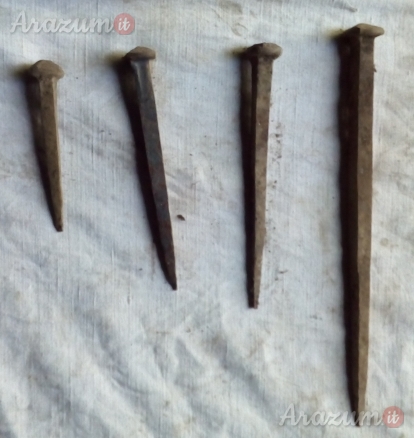 Chiodi Ferro Antichi Forgiati a mano lunghezze da 9 A 27 cm. periodo 1800