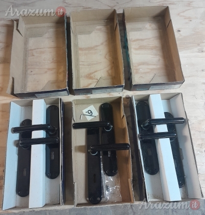 Maniglie per porta interna con molla di ritorno  marca Hoppe in metallo