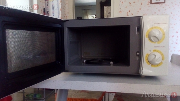Microonde Sfornatutto De'Longhi modello MK4020 per pezzi di ricambio