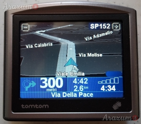Navigatore Tom Tom ONE funzionante con scheda mappa Italia 2 GB