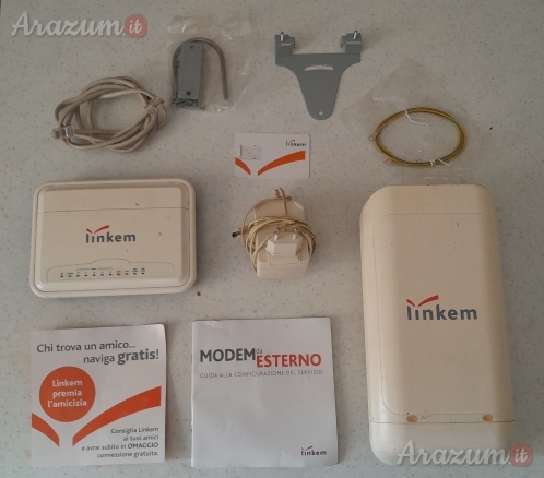 Antenna da esterno e un router da interno di marca Linkem