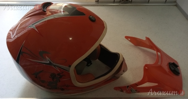 Casco moto stile Moto cross con visiera.