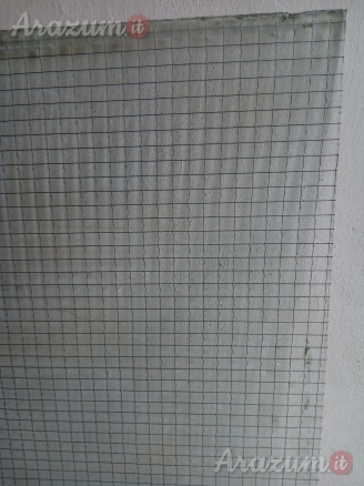 Vetro retinato come nuovi spessore 6 mm. lastre da 130 cm.x 71 cm
