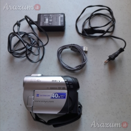 VIDEOCAMERA SONY HANDYCAM DCR-DVD106E completa di tutto