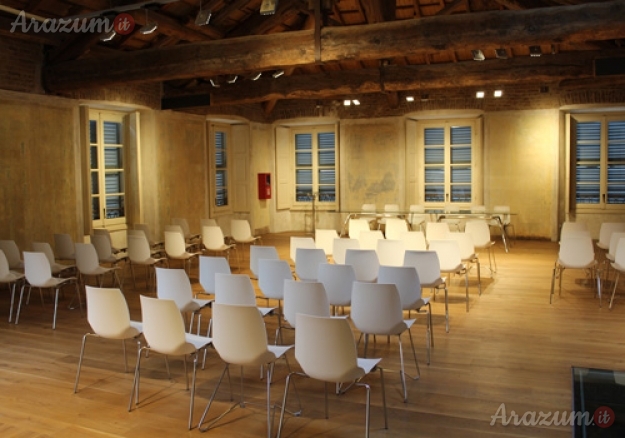 NOLEGGIO SEDIE  PER EVENTI MANIFESTAZIONI - PER EVENTI AZIENDALI - EVENTI PRIVATI - EVENTI PUBBLICI - EVENTI SPORTIVI MEETING CONVENTION SFILATE DI MODA