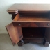 Mobile consolle o porta TV in legno di Noce con ruote sotto 3