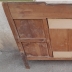 Specchiera in legno intagliato con alzata Antica presenta motivi a grappoli d'uva e frutta 4